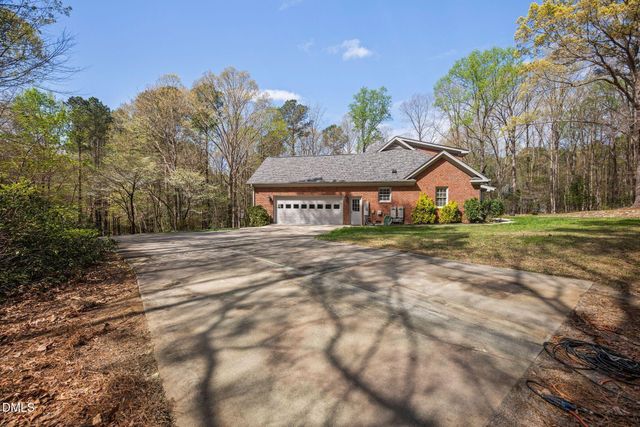 3744 Duxford, Raleigh, NC 27614