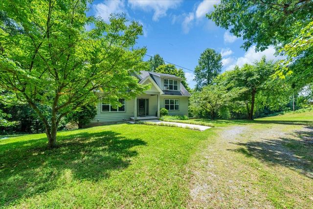 455 Lafever Ridge Rd, Silver Point, TN 38582