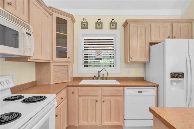 455 Lafever Ridge Rd, Silver Point, TN 38582