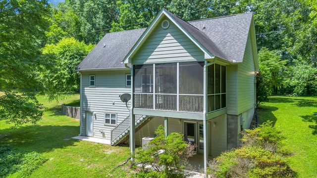 455 Lafever Ridge Rd, Silver Point, TN 38582