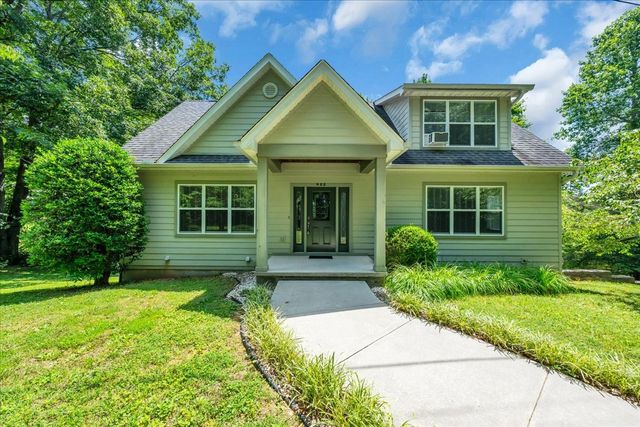 455 Lafever Ridge Rd, Silver Point, TN 38582