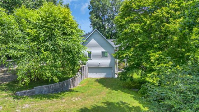 455 Lafever Ridge Rd, Silver Point, TN 38582