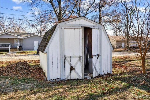 201 S Cherry Street, Freeburg, IL 62243