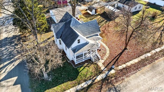 201 S Cherry Street, Freeburg, IL 62243