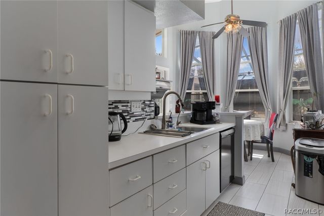 907 Pineaire Street, Inverness, FL 34452