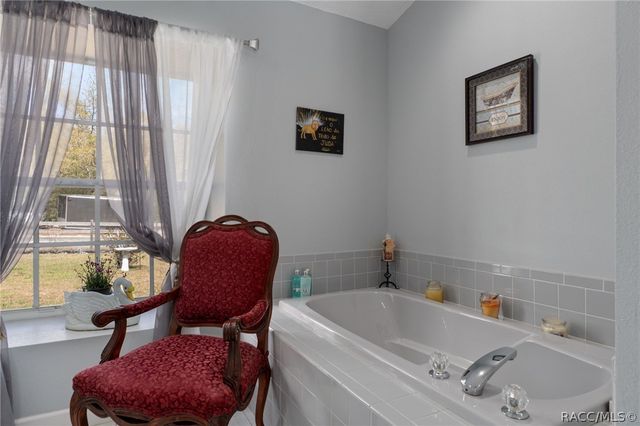 907 Pineaire Street, Inverness, FL 34452