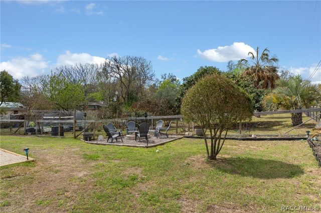 907 Pineaire Street, Inverness, FL 34452