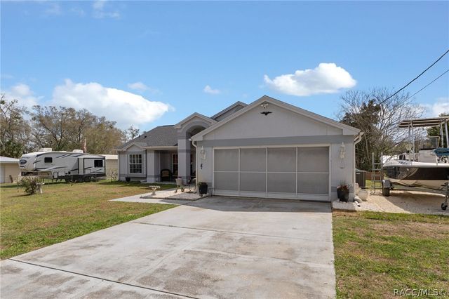 907 Pineaire Street, Inverness, FL 34452