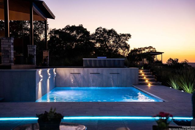 214 jUNGFRAU HILL, Comfort, TX 78013