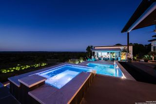 214 jUNGFRAU HILL, Comfort, TX 78013