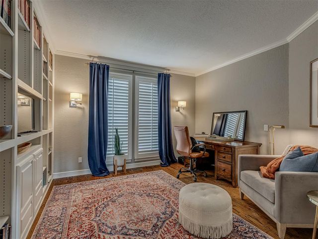 5917 Laquinta Drive, Edmond, OK 73025