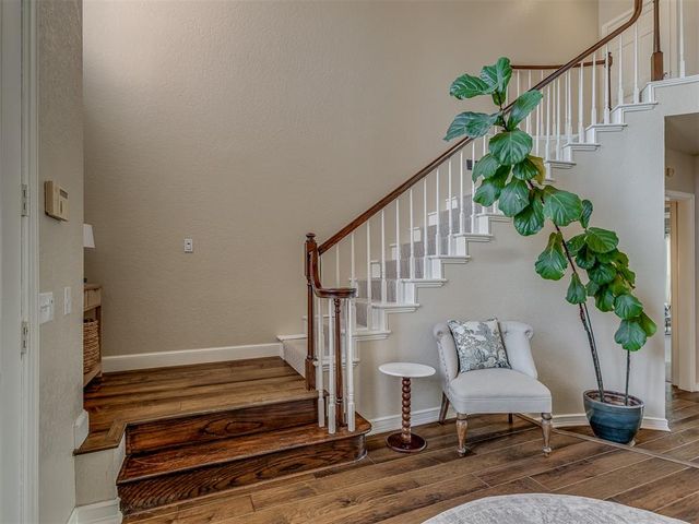 5917 Laquinta Drive, Edmond, OK 73025
