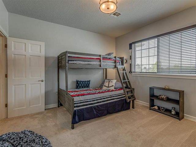 5917 Laquinta Drive, Edmond, OK 73025