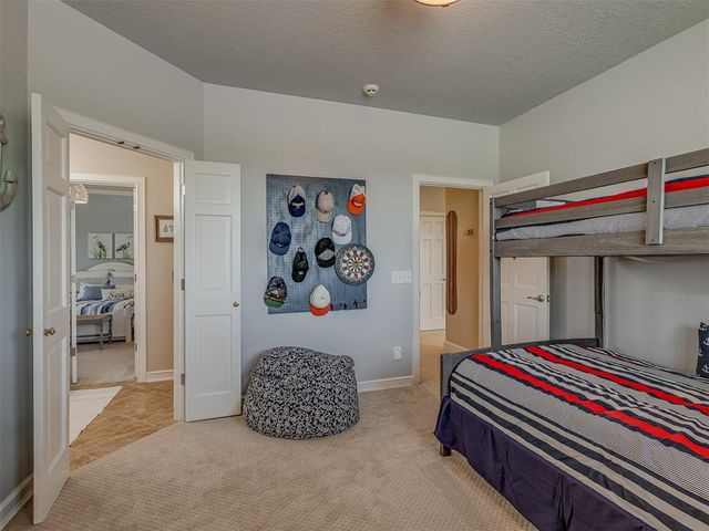 5917 Laquinta Drive, Edmond, OK 73025