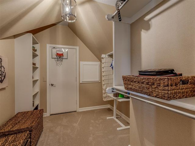 5917 Laquinta Drive, Edmond, OK 73025