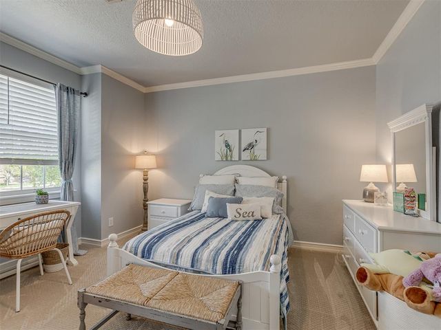 5917 Laquinta Drive, Edmond, OK 73025