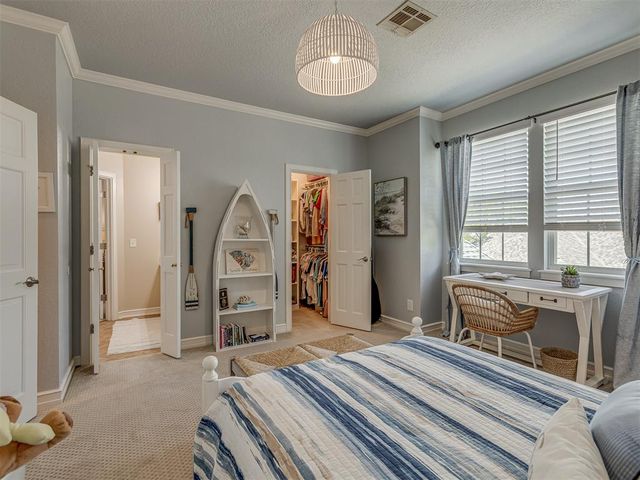 5917 Laquinta Drive, Edmond, OK 73025