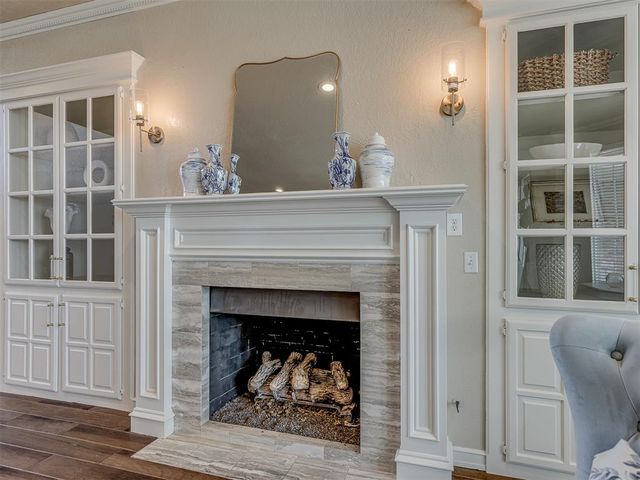 5917 Laquinta Drive, Edmond, OK 73025