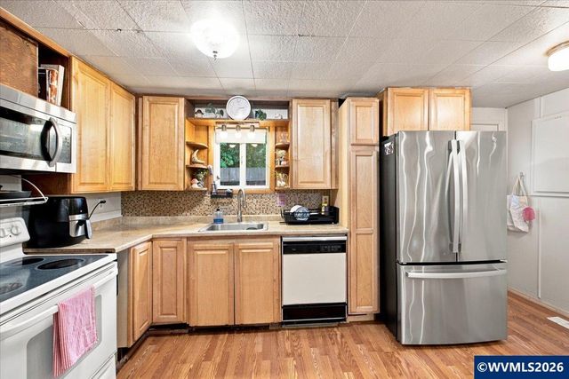 236 S 17th St, Philomath, OR 97370