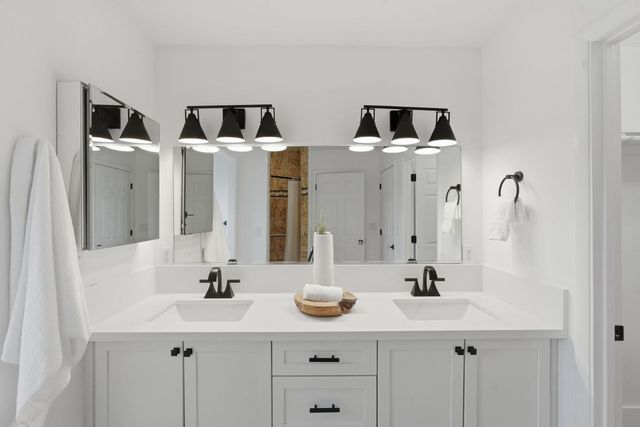 6302 E Cochise Road, Paradise Valley, AZ 85253