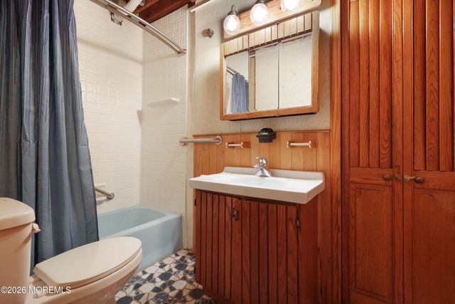 73 Manning Street, Red Bank, NJ 07701