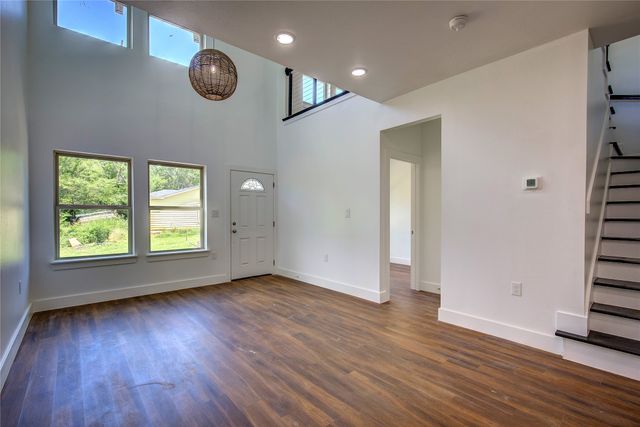 312 Beckham Street, Sulphur Springs, TX 75482
