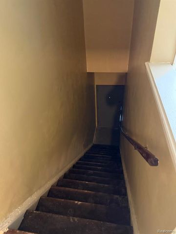 8611-8613 Southfield Freeway Freeway, Detroit, MI 48228