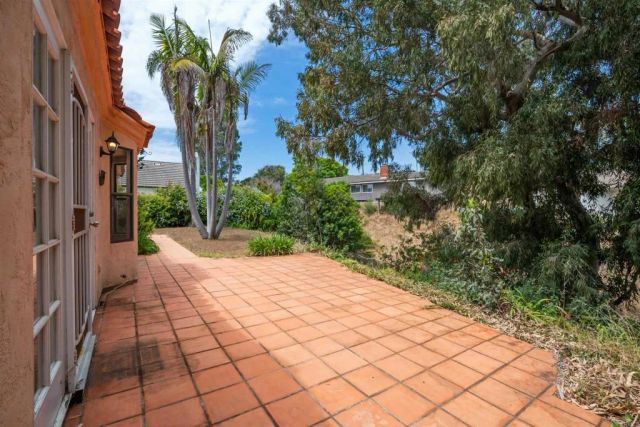 2246 Janis Way, Carlsbad, CA 92008