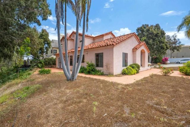 2246 Janis Way, Carlsbad, CA 92008