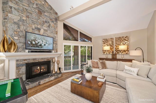 24 Quail Point Pl, Carmichael, CA 95608