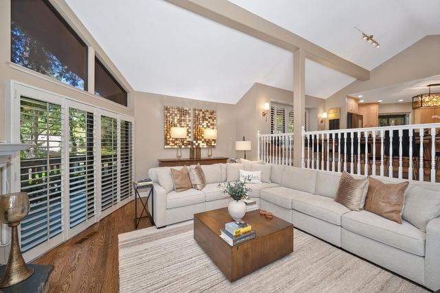 24 Quail Point Pl, Carmichael, CA 95608
