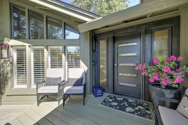 24 Quail Point Pl, Carmichael, CA 95608