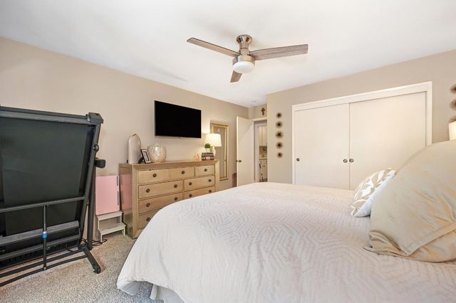 24 Quail Point Pl, Carmichael, CA 95608