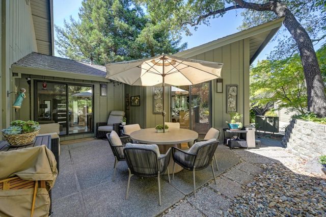 24 Quail Point Pl, Carmichael, CA 95608