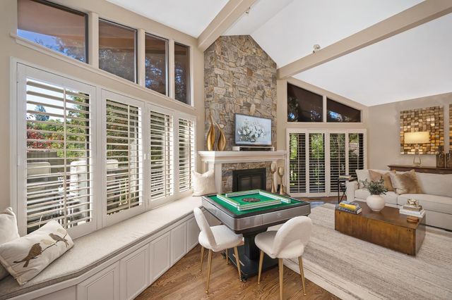 24 Quail Point Pl, Carmichael, CA 95608