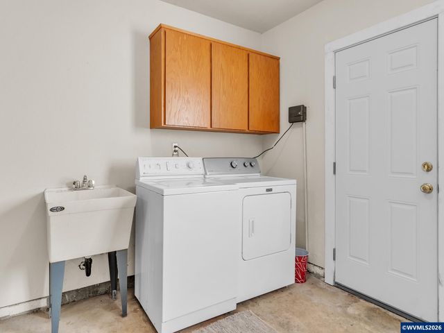 1160 SW Goucher St, Mcminnville, OR 97128