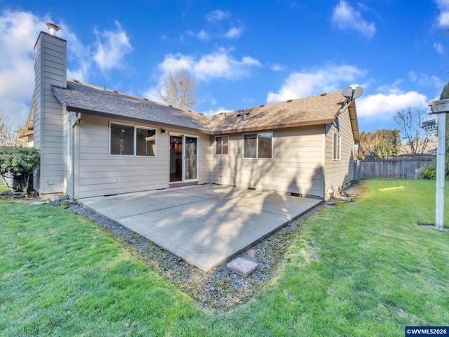 1160 SW Goucher St, Mcminnville, OR 97128
