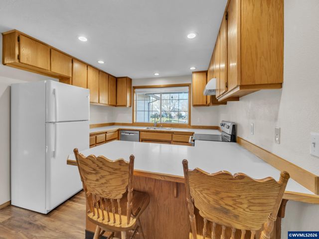 1160 SW Goucher St, Mcminnville, OR 97128