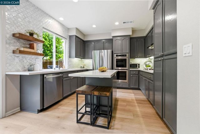 138 Woodcrest Dr, San Ramon, CA 94583