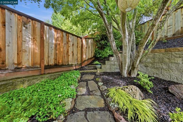 138 Woodcrest Dr, San Ramon, CA 94583