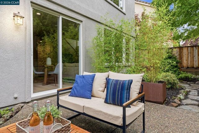 138 Woodcrest Dr, San Ramon, CA 94583