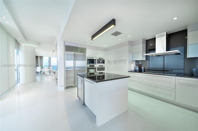 17121 Collins Avenue 4208, Sunny Isles Beach, FL 33160