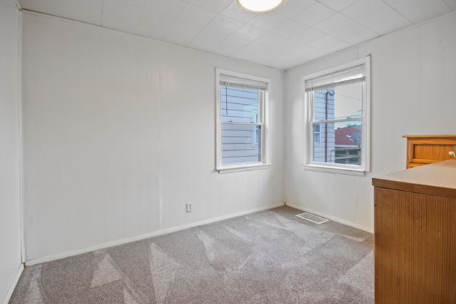 2804 Schrage Avenue, Whiting, IN 46394