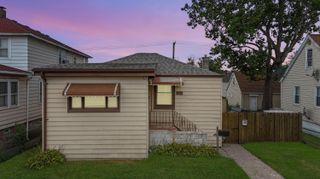 2804 Schrage Avenue, Whiting, IN 46394