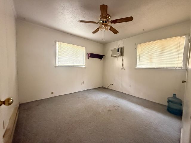 128 Shady Shores Drive, Mabank, TX 75156