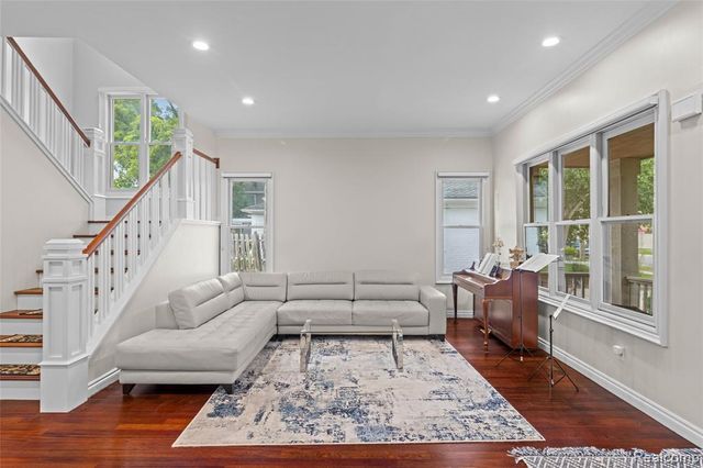 1520 Pierce Street, Birmingham, MI 48009