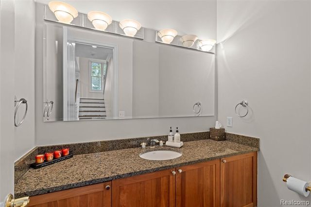 1520 Pierce Street, Birmingham, MI 48009