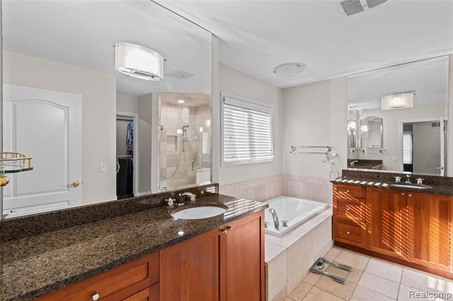 1520 Pierce Street, Birmingham, MI 48009