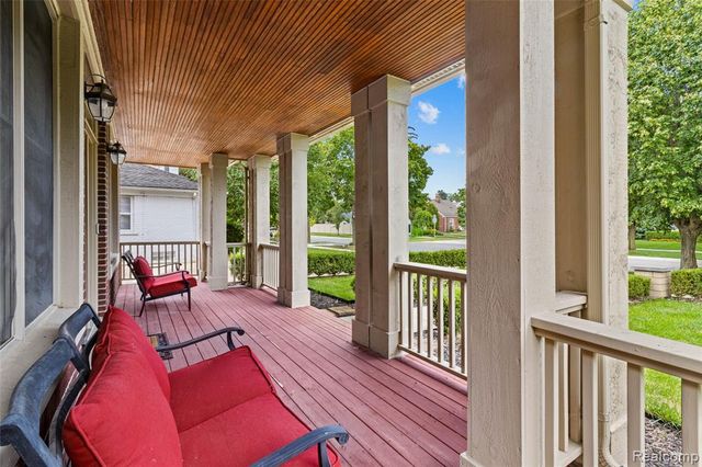 1520 Pierce Street, Birmingham, MI 48009