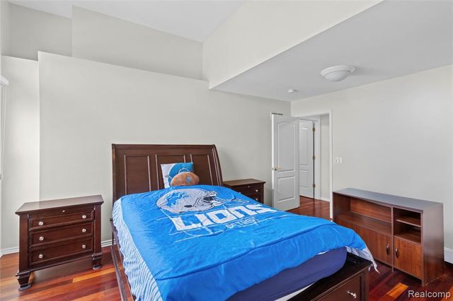 1520 Pierce Street, Birmingham, MI 48009